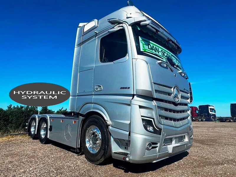Mercedes-Benz Actros 2653 Special Interior. 6x2 3250mm weelbase. Air / Air suspension. hydr. syatem. Invertor. Micro wave. - Камион влекач: слика 2 Mercedes-Benz Actros 2653 Special Interior. 6x2 3250mm weelbase. Air / Air suspension. hydr. syatem. Invertor. Micro wave. - Камион влекач: слика 2