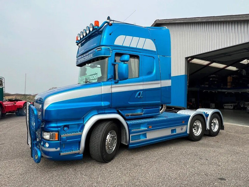 Scania T520 V8 Speciel interior. Air / Air suspension. Opticruise / Retarder .PTO on Engine and gearbox. New Hydr. system. - Камион влекач: слика 4 Scania T520 V8 Speciel interior. Air / Air suspension. Opticruise / Retarder .PTO on Engine and gearbox. New Hydr. system. - Камион влекач: слика 4