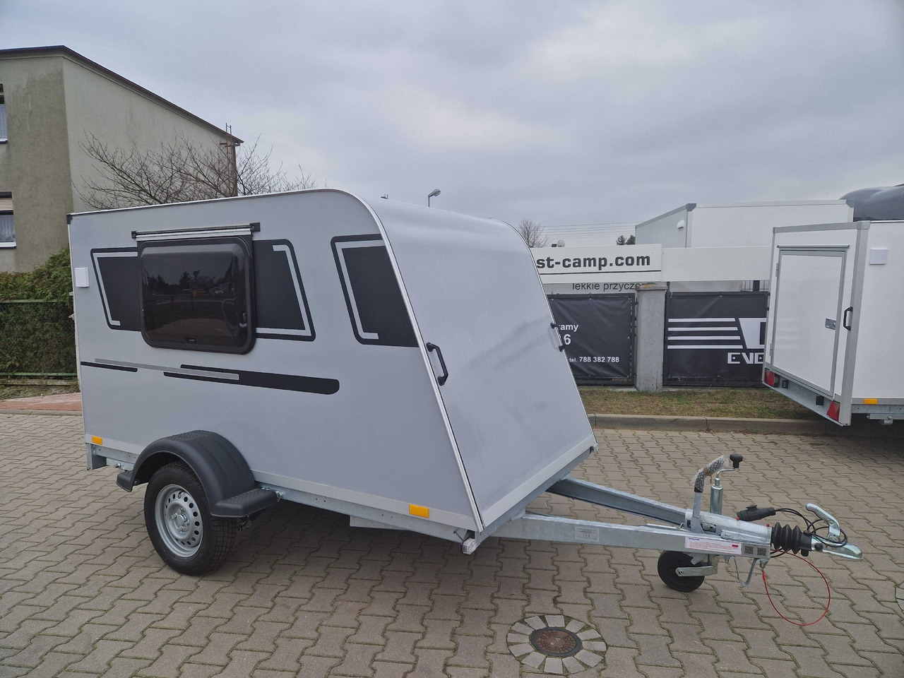 Microcamp mini przyczepa kempingowa transportowa teardrop - Автомобил приколка: слика 1 Microcamp mini przyczepa kempingowa transportowa teardrop - Автомобил приколка: слика 1