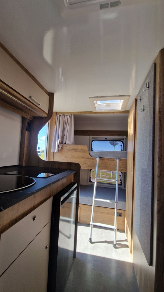 Nowa Przyczepa Kempingowa N-CROSS 2025 bogate wypos. Mega Oferta wyprz - Автомобил приколка: слика 3 Nowa Przyczepa Kempingowa N-CROSS 2025 bogate wypos. Mega Oferta wyprz - Автомобил приколка: слика 3