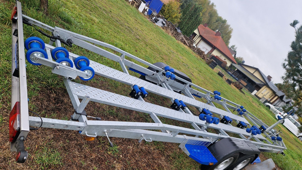 Nowa Przyczepa Podłodziowa 3500kg do 10M Niewiadów P3585HT - Приколка за чамец: слика 5 Nowa Przyczepa Podłodziowa 3500kg do 10M Niewiadów P3585HT - Приколка за чамец: слика 5