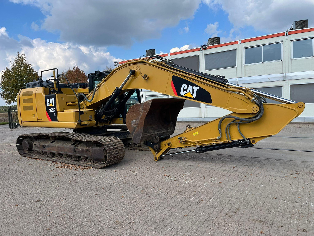 Caterpillar 323FL - Багер гасеничар: слика 4 Caterpillar 323FL - Багер гасеничар: слика 4