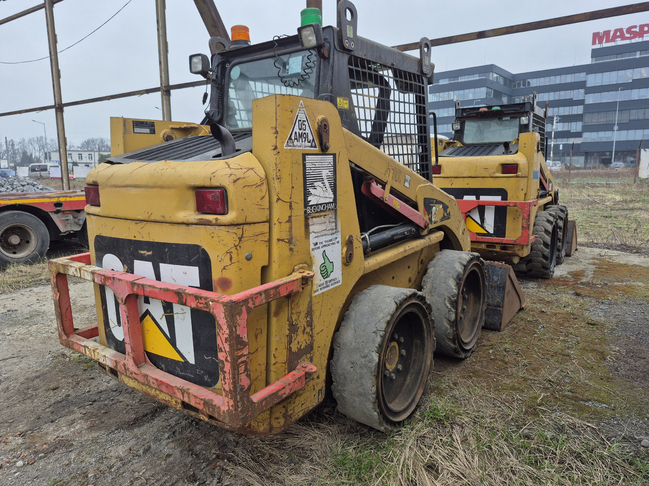CATERPILLAR 216B3 - Компактен натоварувач: слика 5 CATERPILLAR 216B3 - Компактен натоварувач: слика 5