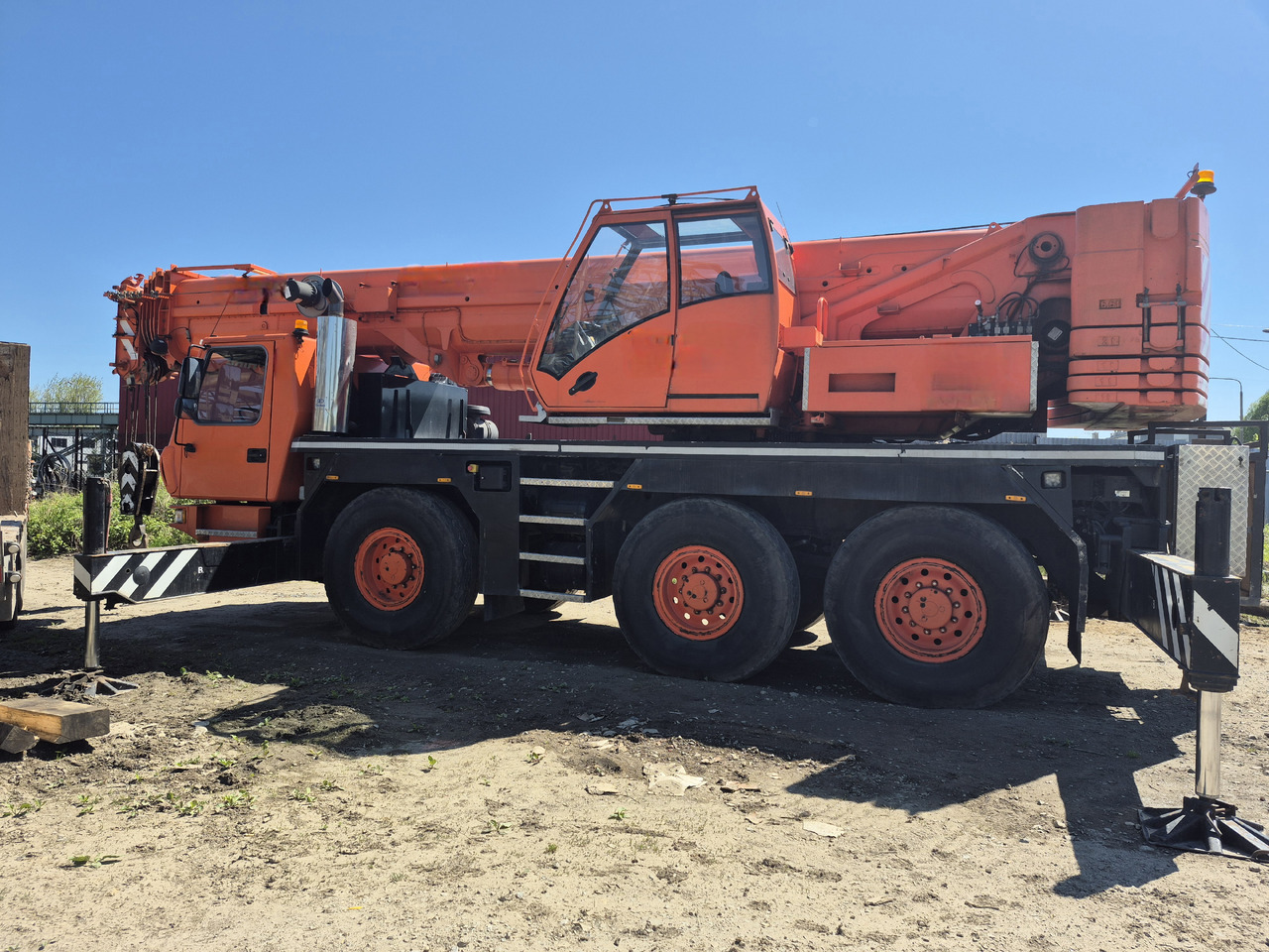 GROVE GMK3055 - Мобилен кран: слика 1 GROVE GMK3055 - Мобилен кран: слика 1