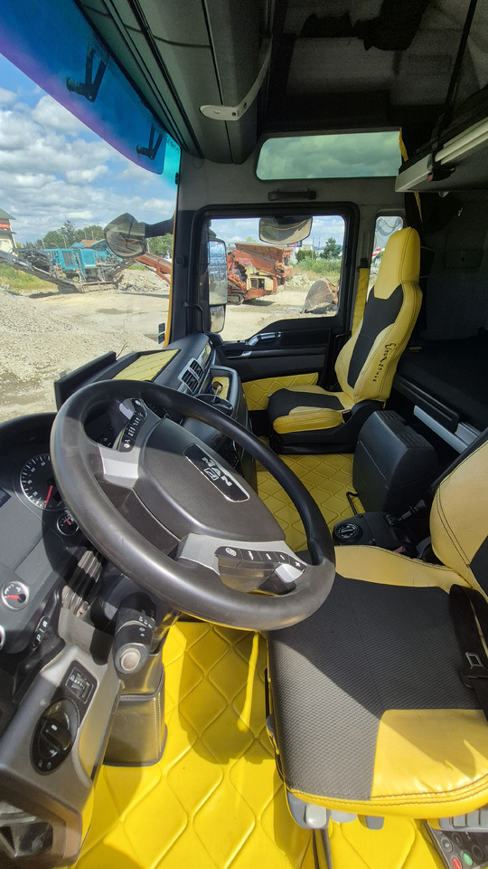 Камион влекач MAN TGX 41.680: слика 12