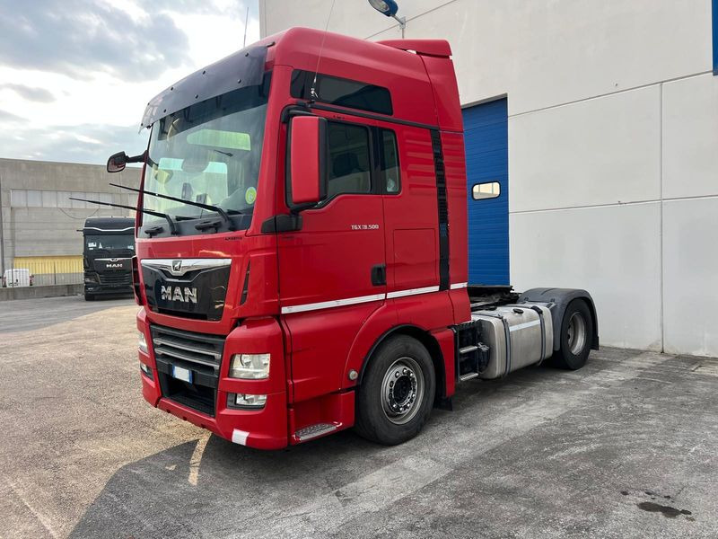 Trattore stradale MAN TGX TGX 18.500 - Камион влекач: слика 1 Trattore stradale MAN TGX TGX 18.500 - Камион влекач: слика 1