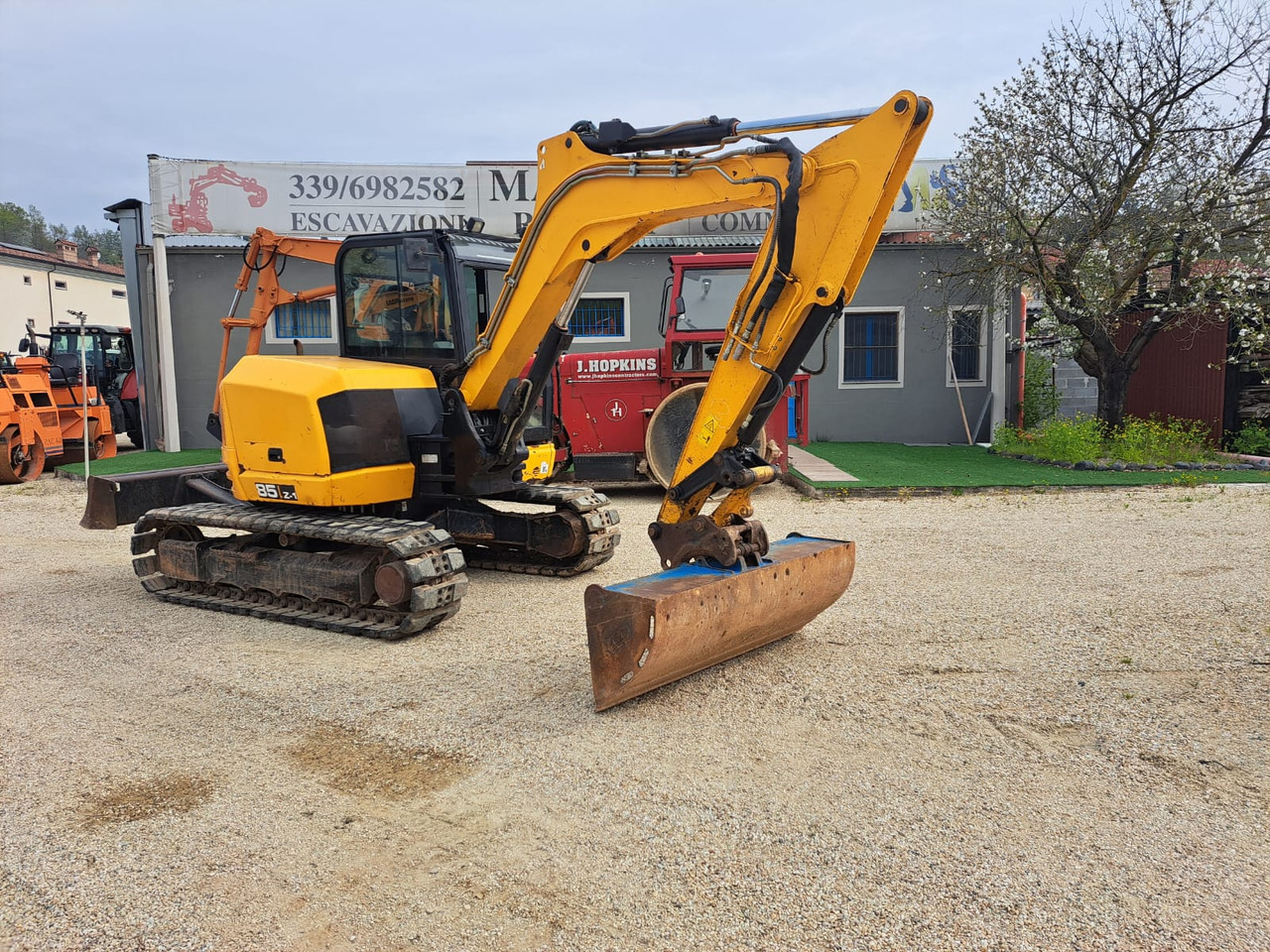 JCB 85Z - Мини багер: слика 4 JCB 85Z - Мини багер: слика 4