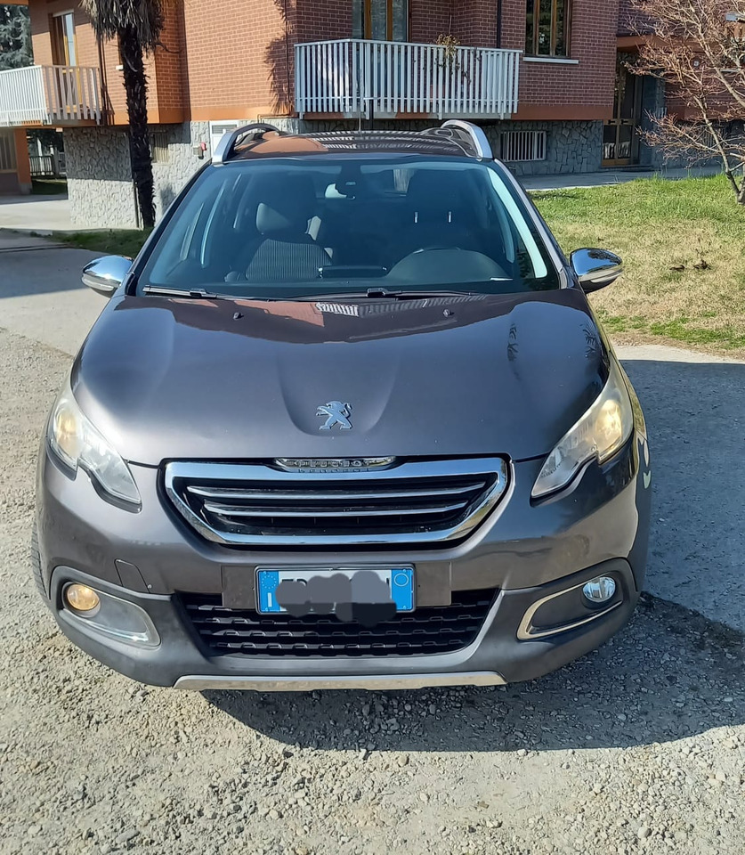 PEUGEOT 2008 - Седан: слика 4 PEUGEOT 2008 - Седан: слика 4