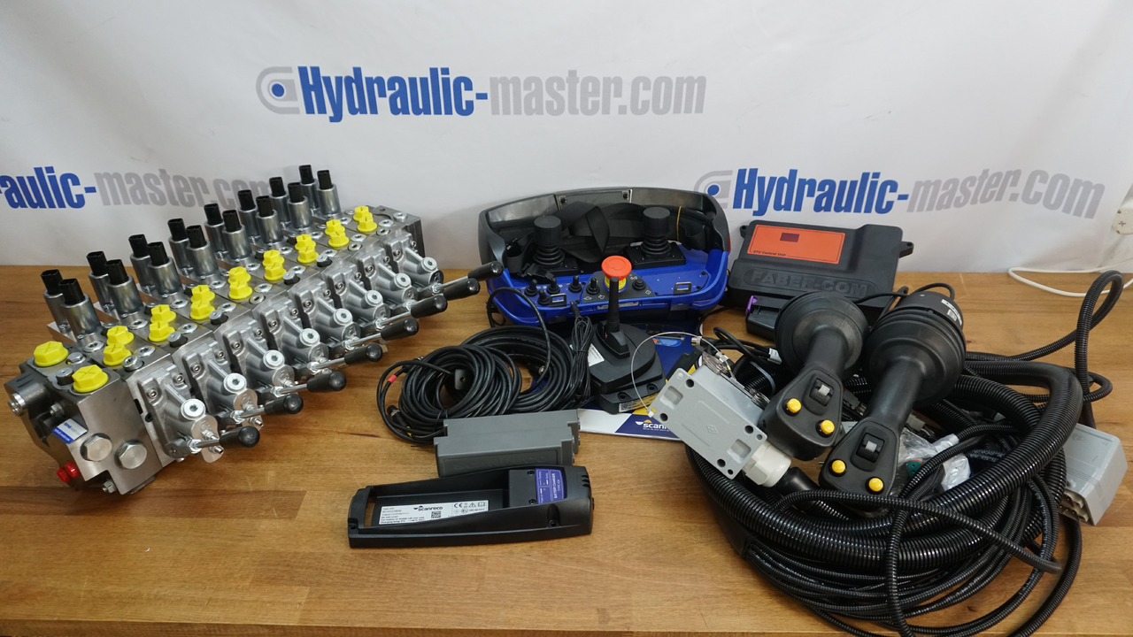 Set SPV with Scanreco RC400 8 Functions Hiab, Palfinger, Fassi - Шумска приколка: слика 1 Set SPV with Scanreco RC400 8 Functions Hiab, Palfinger, Fassi - Шумска приколка: слика 1