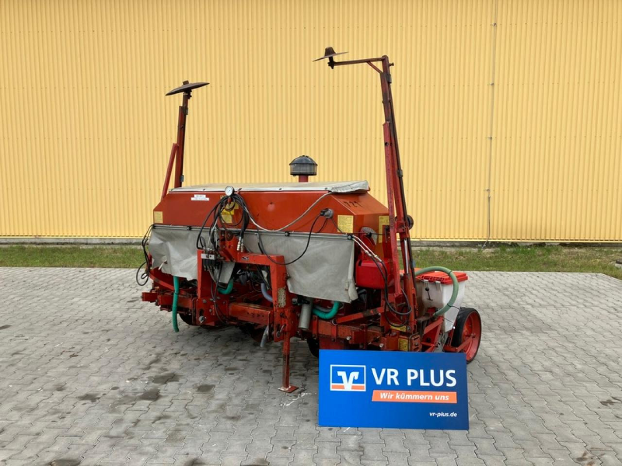 Becker AEROMAT T - Прецизна машина за сеење: слика 1 Becker AEROMAT T - Прецизна машина за сеење: слика 1