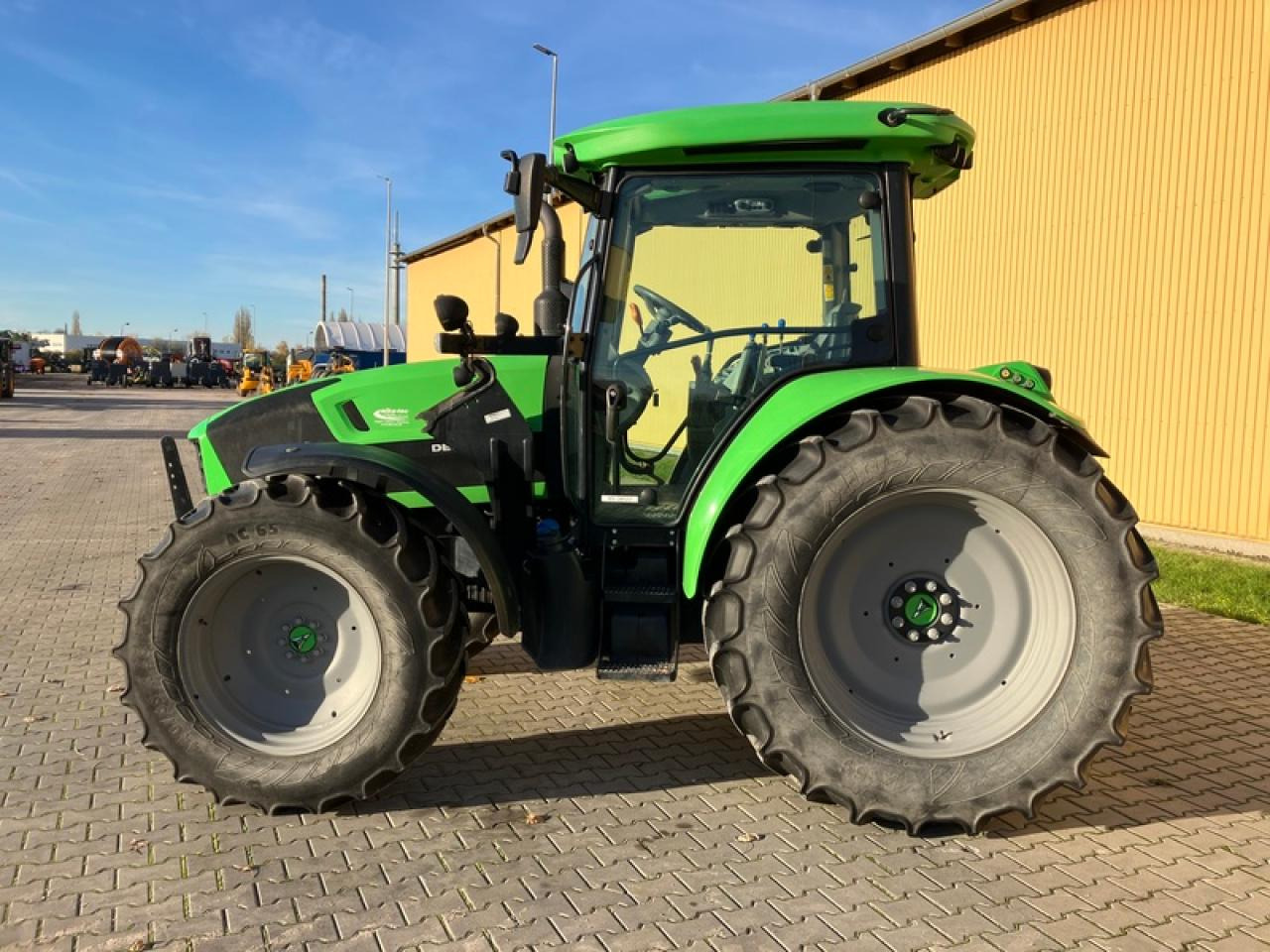 Deutz-Fahr 5120 GS - Трактор: слика 2 Deutz-Fahr 5120 GS - Трактор: слика 2