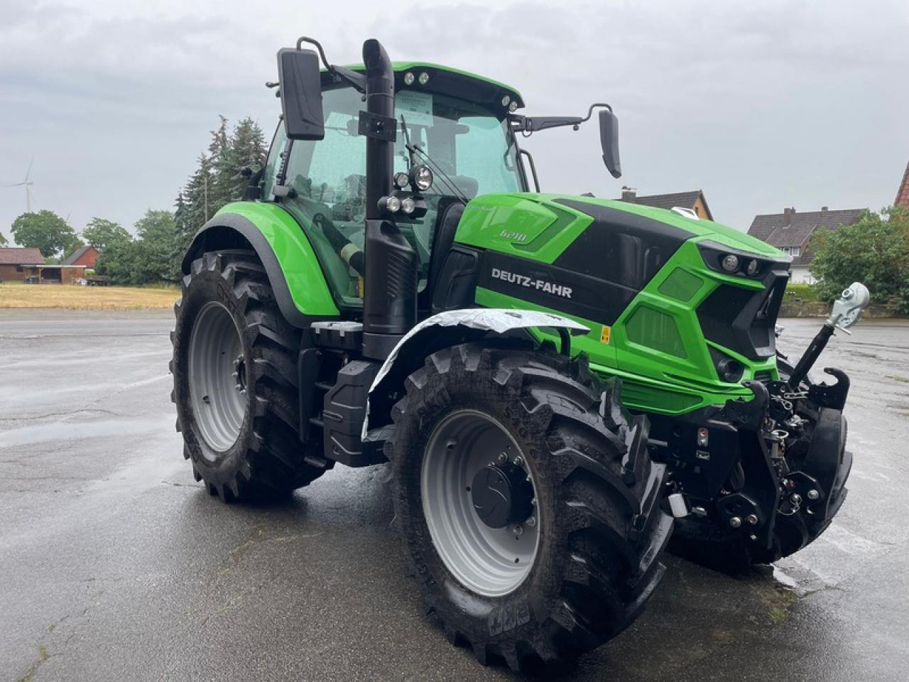 Deutz-Fahr 6210 PSHIFT AKTION - Трактор: слика 2 Deutz-Fahr 6210 PSHIFT AKTION - Трактор: слика 2