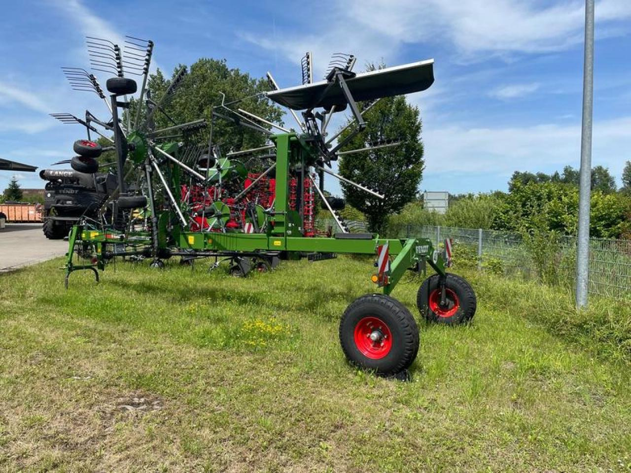Fendt FORMER 1603 AKTION - Превртувач и гребло: слика 2 Fendt FORMER 1603 AKTION - Превртувач и гребло: слика 2