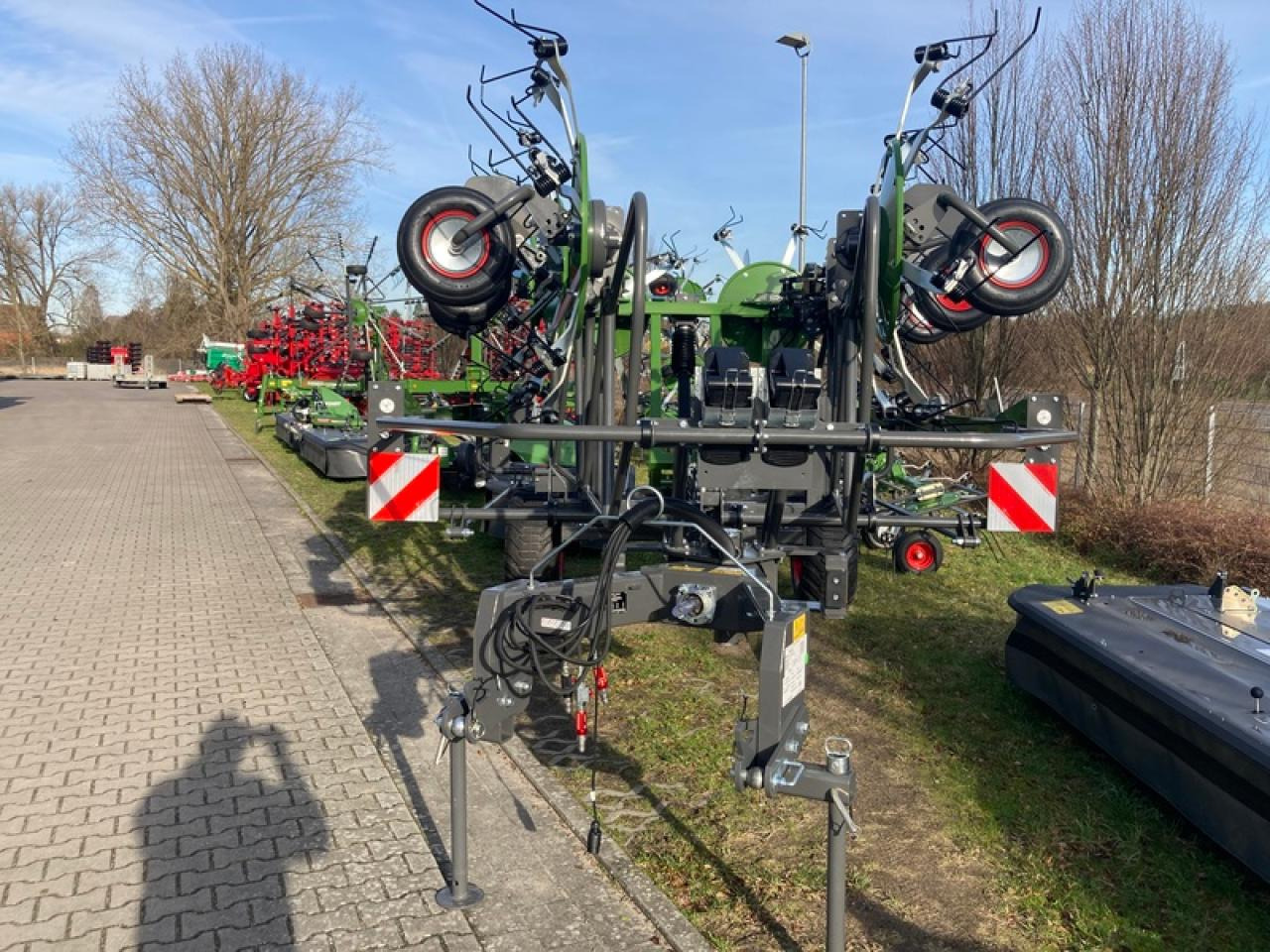 Fendt LOTUS 1020 T - Превртувач и гребло: слика 5 Fendt LOTUS 1020 T - Превртувач и гребло: слика 5
