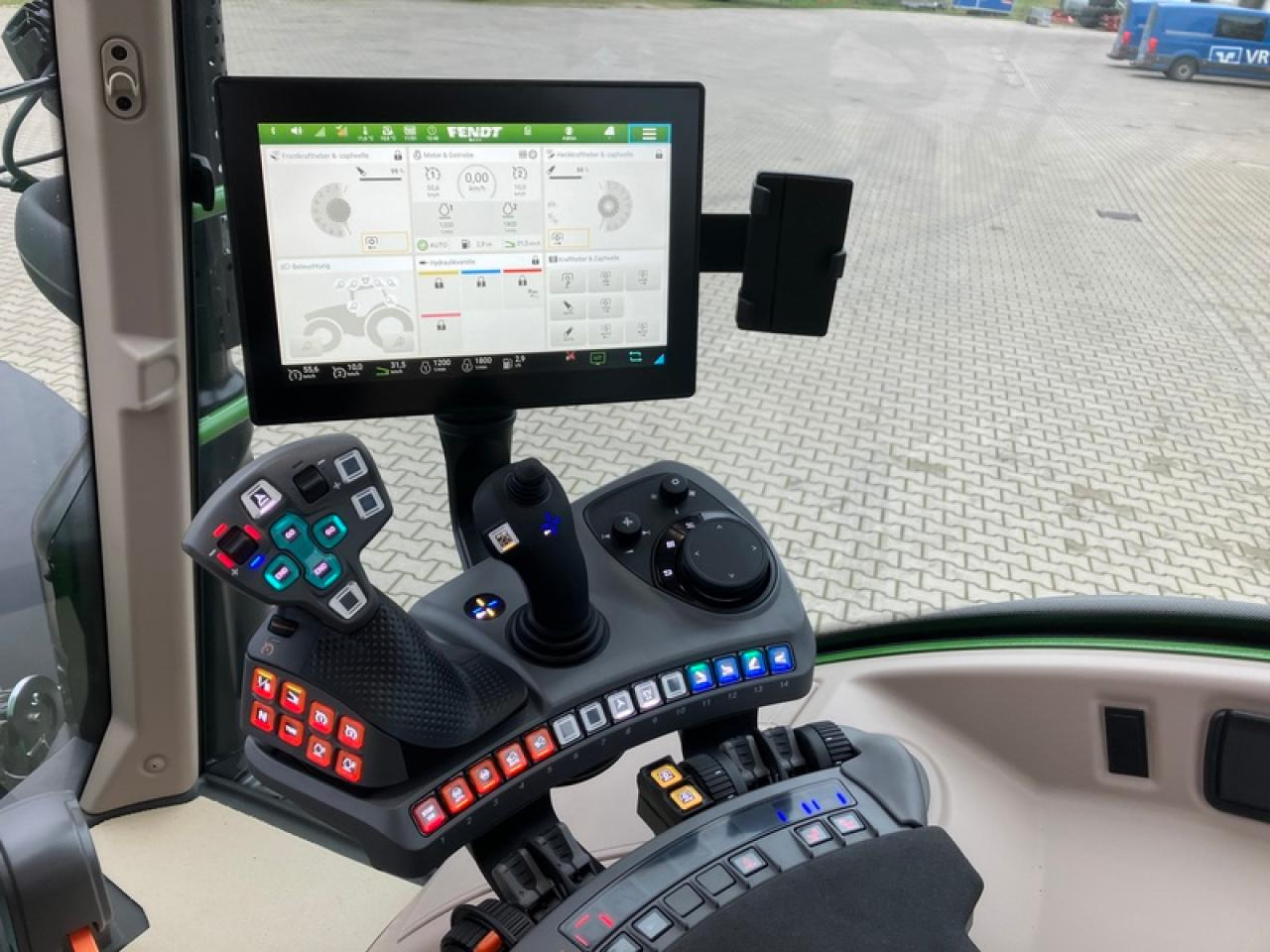 Нов Трактор Fendt VARIO 514 // RTK: слика 8