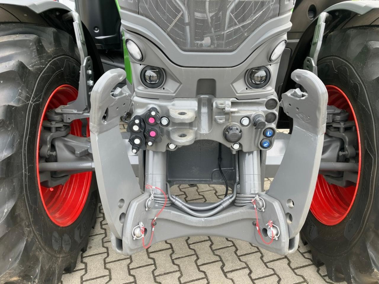 Fendt VARIO726 GEN 7 PROFI PLUS SET 2 - Трактор: слика 5 Fendt VARIO726 GEN 7 PROFI PLUS SET 2 - Трактор: слика 5