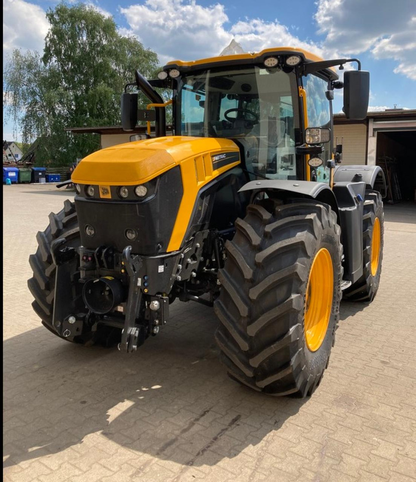 JCB FASTRAC 4220 AKTION - Трактор: слика 2 JCB FASTRAC 4220 AKTION - Трактор: слика 2
