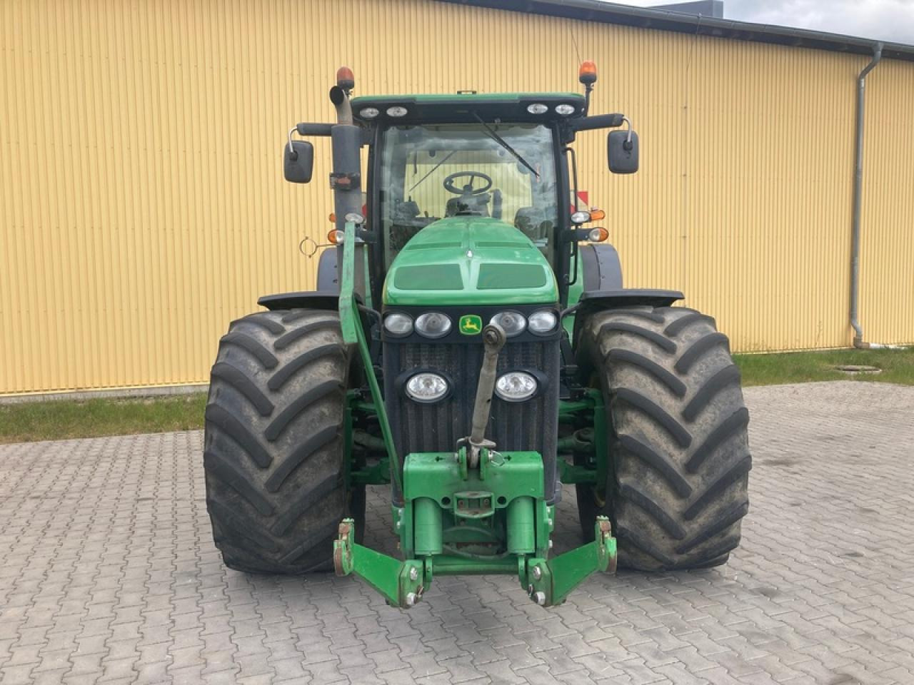 John Deere 8320 R AUTOPOWER - Трактор: слика 5 John Deere 8320 R AUTOPOWER - Трактор: слика 5