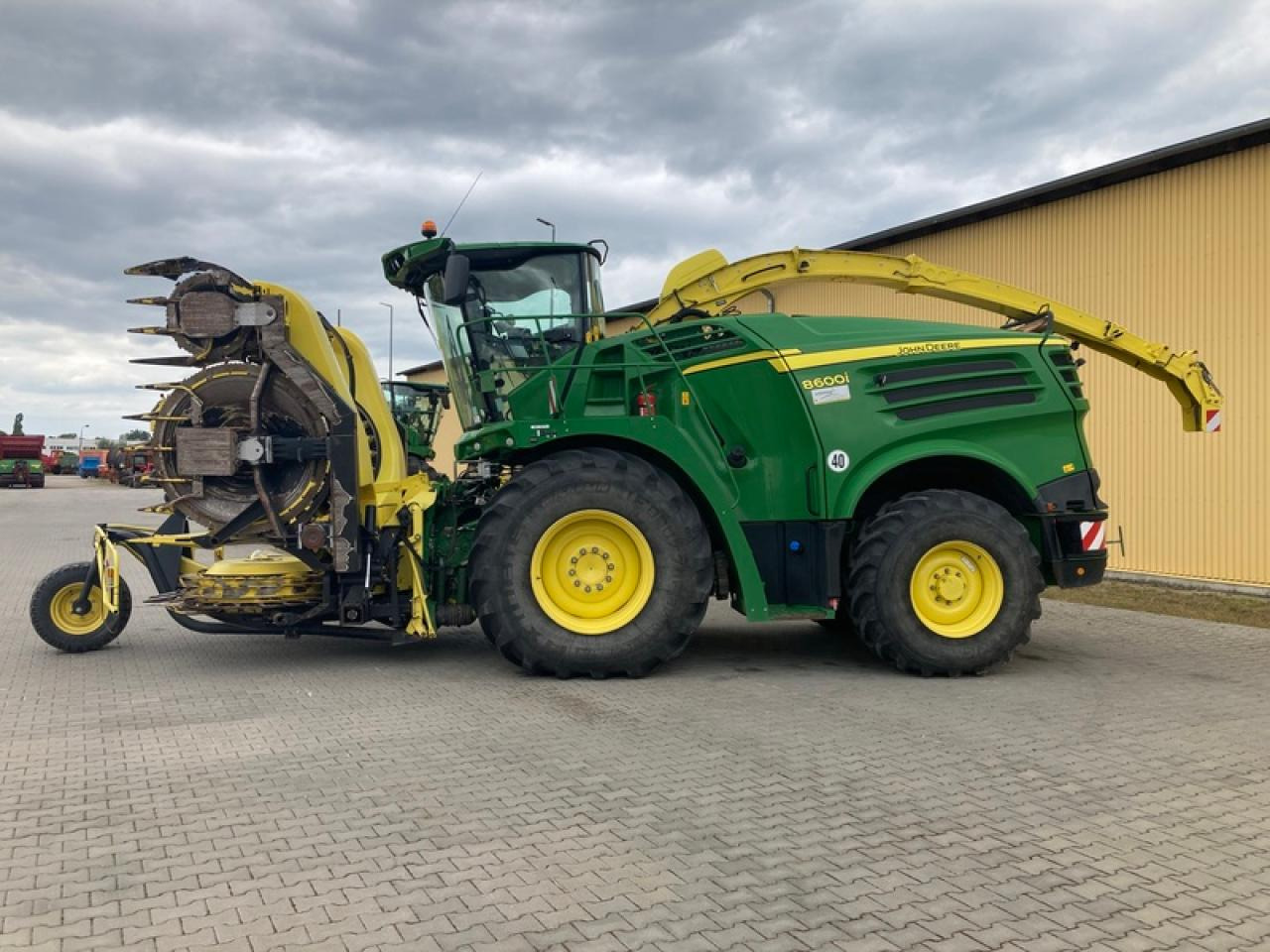 John Deere 8600 I - Комбајн за сточна храна: слика 2 John Deere 8600 I - Комбајн за сточна храна: слика 2