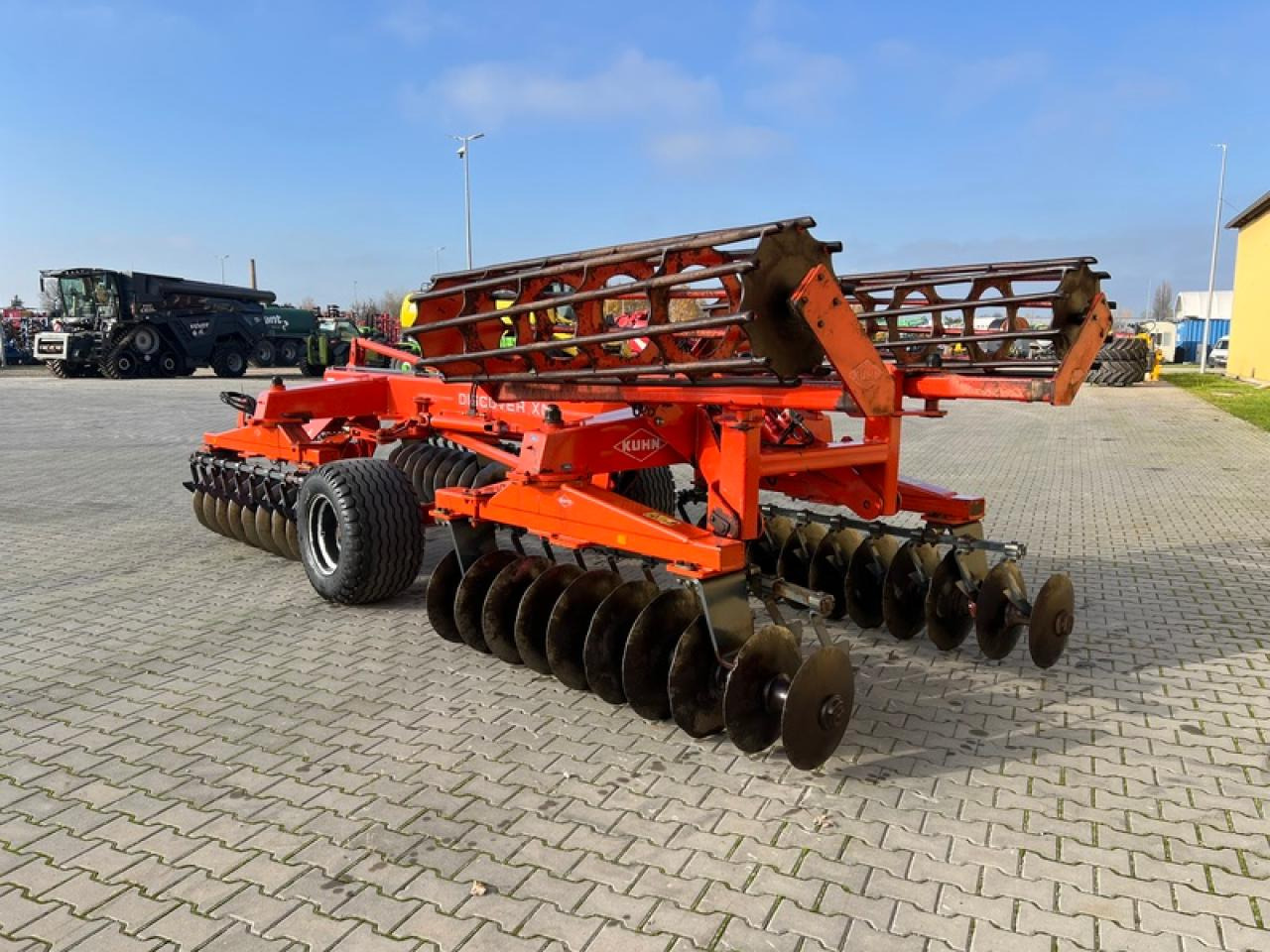 Kuhn XM 36/660 - Ситнач со дискови: слика 2 Kuhn XM 36/660 - Ситнач со дискови: слика 2