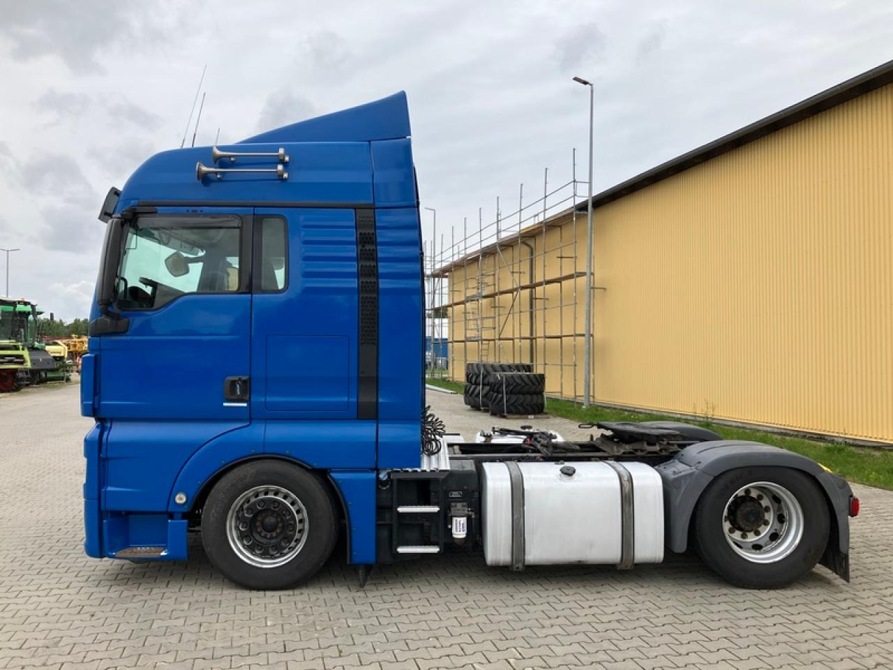 MAN MANTGX - Камион со кука за подигање: слика 2 MAN MANTGX - Камион со кука за подигање: слика 2