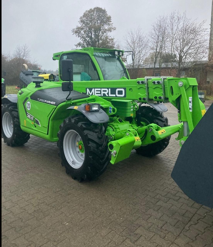 Merlo TF35.11TT - Телескопски ракувач: слика 1 Merlo TF35.11TT - Телескопски ракувач: слика 1