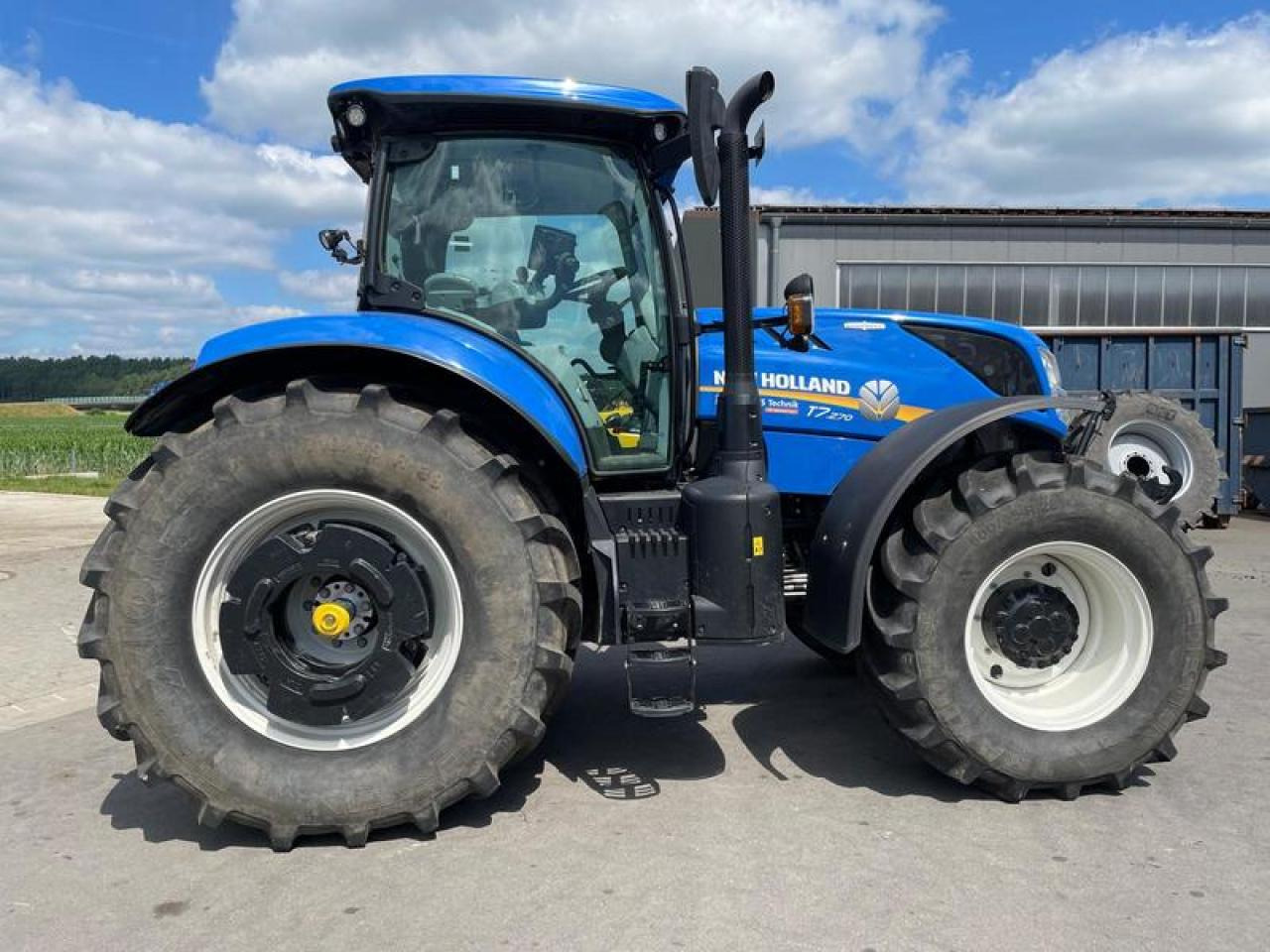 New Holland T 7.270 AUTOCOMMAND - Трактор: слика 4 New Holland T 7.270 AUTOCOMMAND - Трактор: слика 4