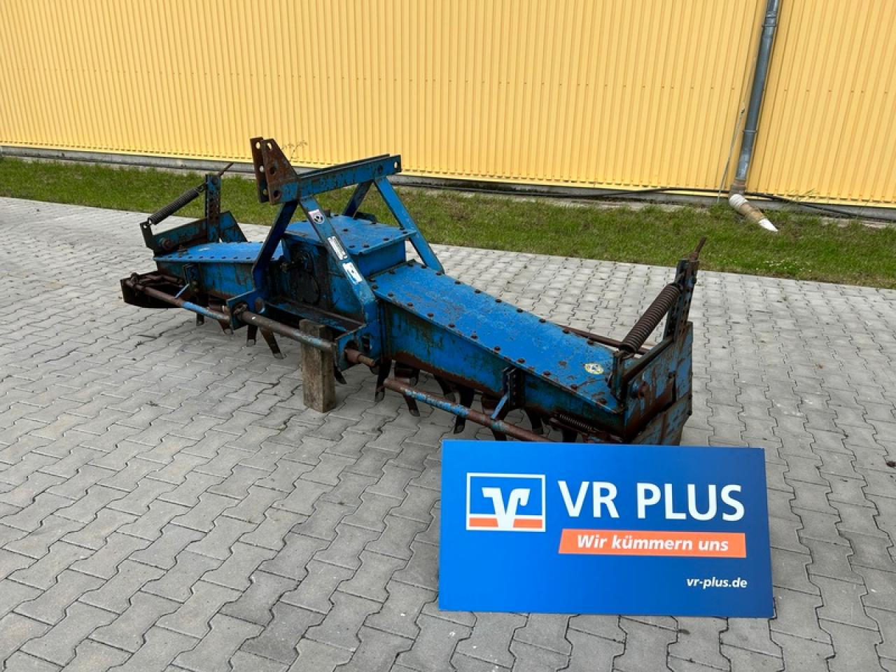 Rabe RKE 300 MIT ROHRSTABWALZE - Ротациона брана: слика 1 Rabe RKE 300 MIT ROHRSTABWALZE - Ротациона брана: слика 1
