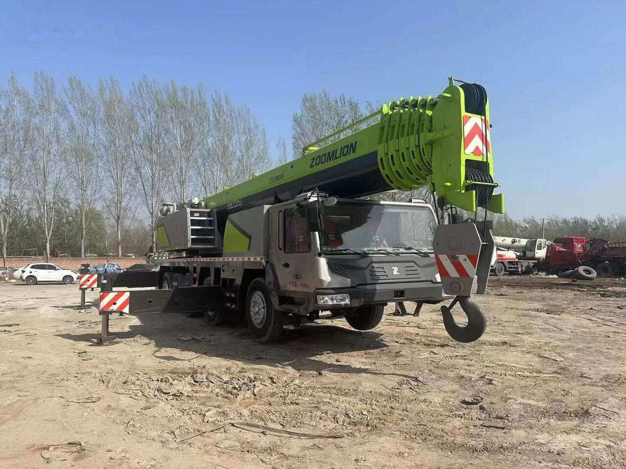 Zoomlion ZTC900V 90T 90ton 80ton 100ton - Мобилен кран: слика 3 Zoomlion ZTC900V 90T 90ton 80ton 100ton - Мобилен кран: слика 3