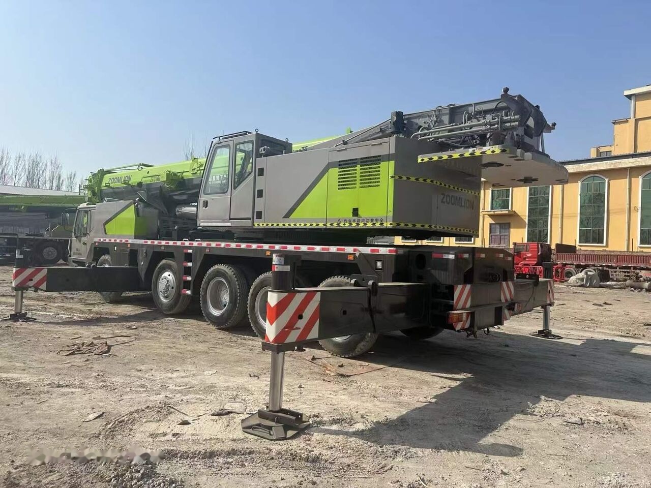 Zoomlion ZTC900V 90T 90ton 80ton 100ton - Мобилен кран: слика 4 Zoomlion ZTC900V 90T 90ton 80ton 100ton - Мобилен кран: слика 4