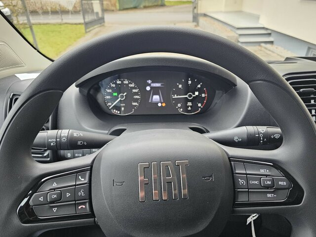 FIAT Ducato 35 140 L2H2 Klima Temp 260° Kamera PDC... - Товарно комбе: слика 3 FIAT Ducato 35 140 L2H2 Klima Temp 260° Kamera PDC... - Товарно комбе: слика 3