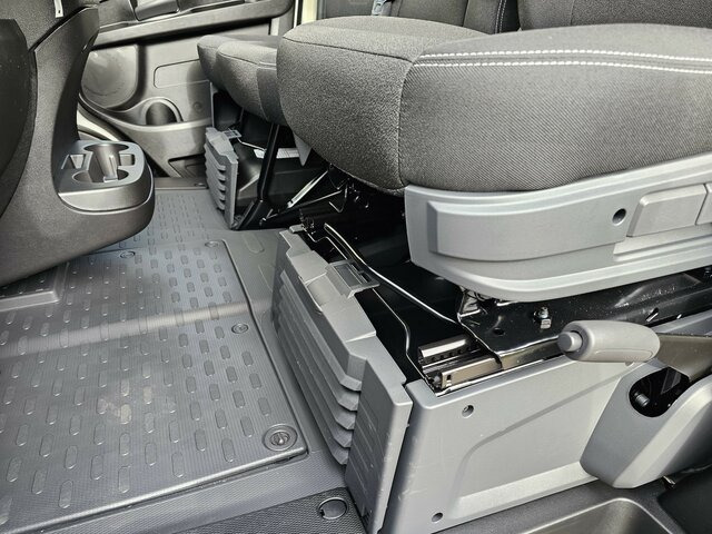 FIAT Ducato 35 L3H2 MAXI 13m³ 180 teilverglast... - Товарно комбе: слика 3 FIAT Ducato 35 L3H2 MAXI 13m³ 180 teilverglast... - Товарно комбе: слика 3