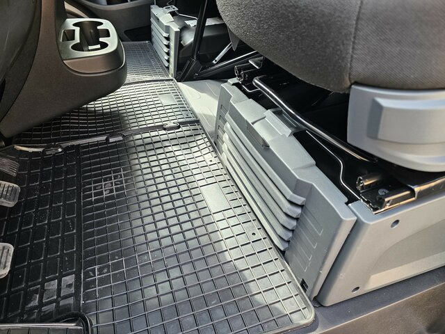 FIAT Ducato MAXI 35 180 Koffer 4,9 Seitentüre LED - Комбе фургон: слика 3 FIAT Ducato MAXI 35 180 Koffer 4,9 Seitentüre LED - Комбе фургон: слика 3