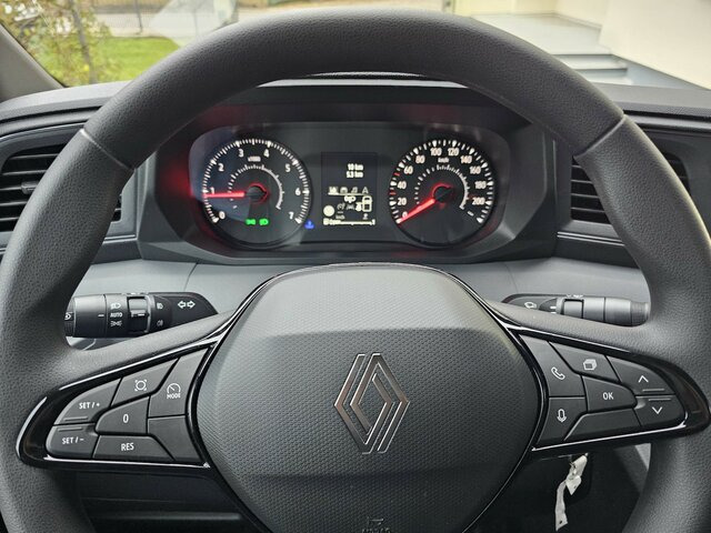 RENAULT Master L2H2 170 Neues Modell 10'' Navi Kamera... - Товарно комбе: слика 3 RENAULT Master L2H2 170 Neues Modell 10'' Navi Kamera... - Товарно комбе: слика 3