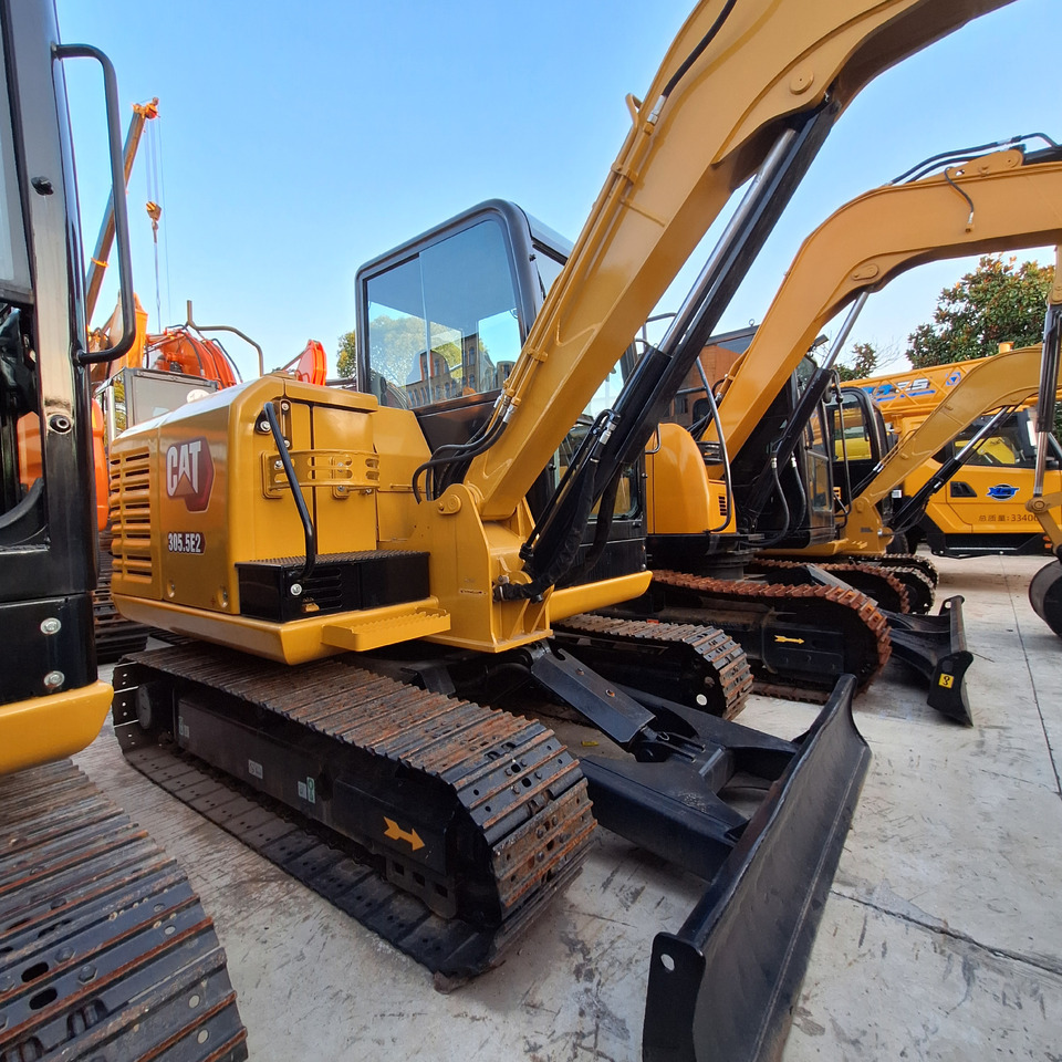 CAT 305.5E2 Excavator - Багер гасеничар: слика 1 CAT 305.5E2 Excavator - Багер гасеничар: слика 1