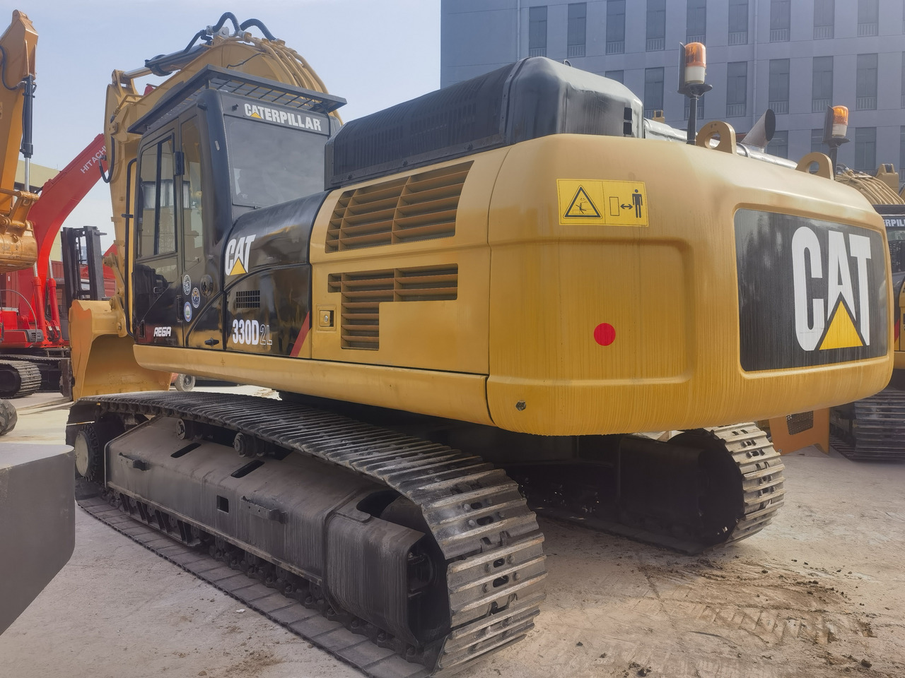 CAT 330D2L Excavator - Багер гасеничар: слика 2 CAT 330D2L Excavator - Багер гасеничар: слика 2
