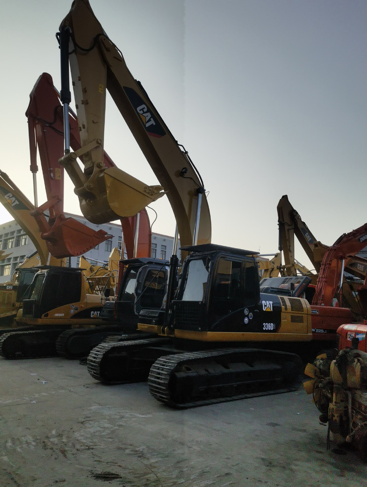 CAT 336D2 Excavator - Багер: слика 1 CAT 336D2 Excavator - Багер: слика 1