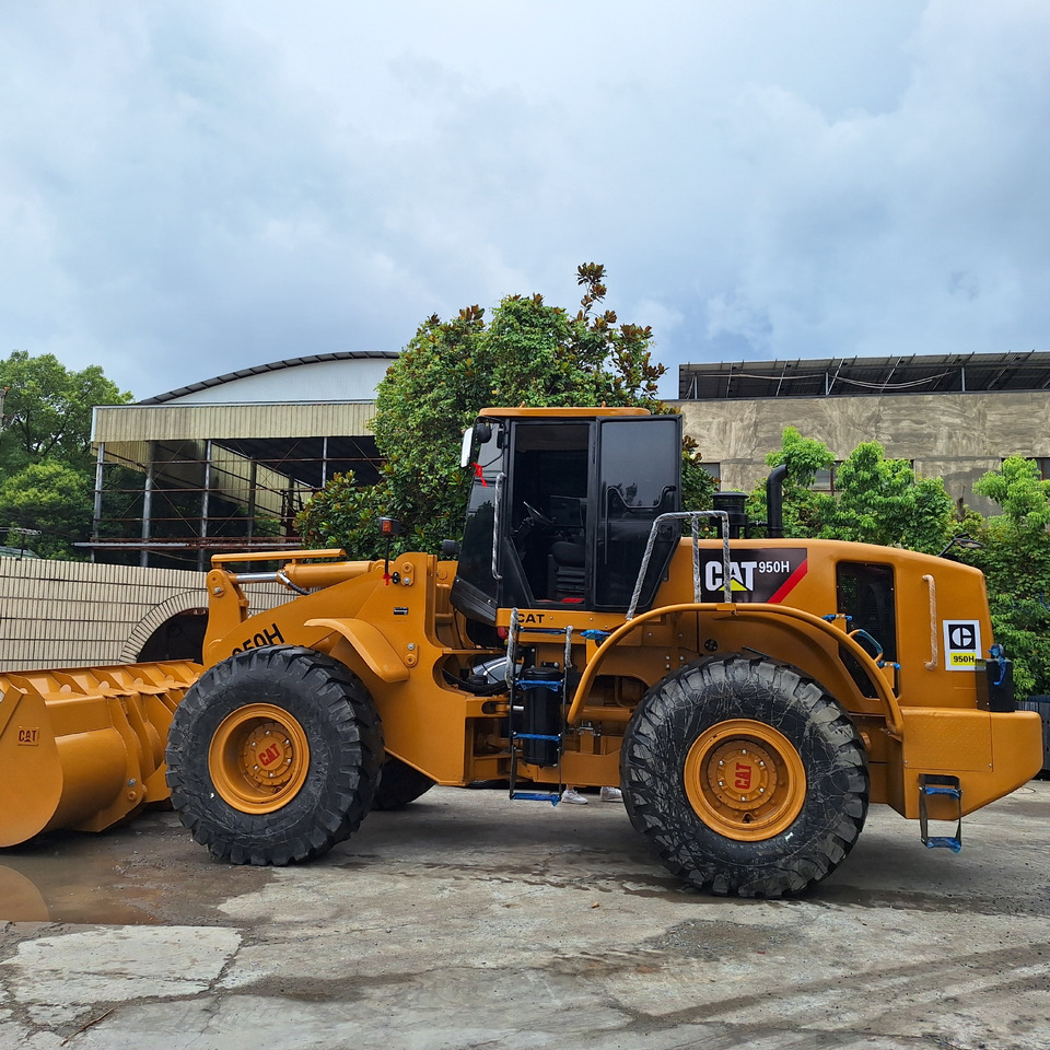 CAT 950H Loader - Натоварувач на тркала: слика 1 CAT 950H Loader - Натоварувач на тркала: слика 1