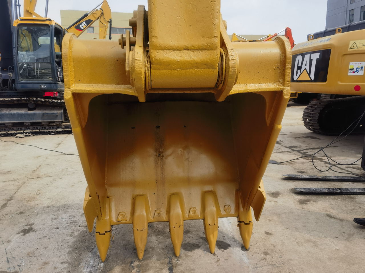 CATERPILLAR CAT 325D Excavator - Багер гасеничар: слика 5 CATERPILLAR CAT 325D Excavator - Багер гасеничар: слика 5