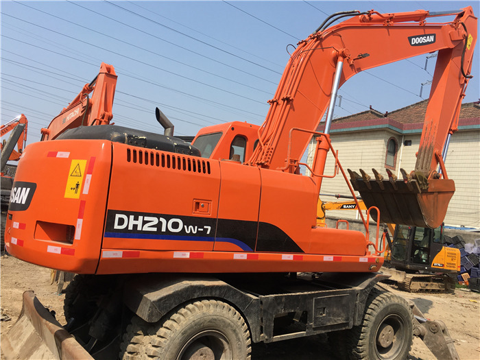 Doosan DH210w-7 wheel excavator - Багер на тркала: слика 2 Doosan DH210w-7 wheel excavator - Багер на тркала: слика 2