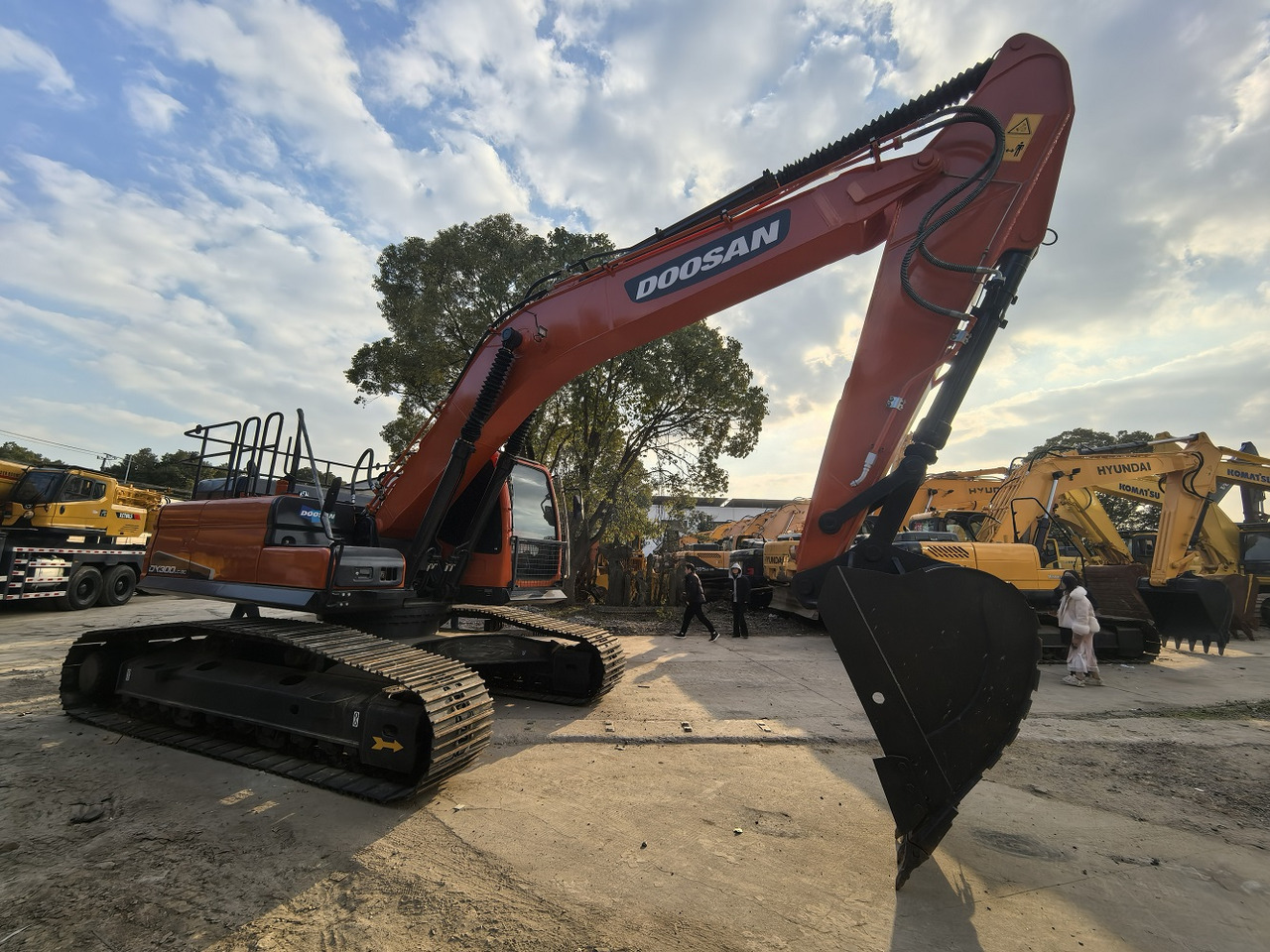Doosan DX300LC Crawler Excavator - Багер гасеничар: слика 4 Doosan DX300LC Crawler Excavator - Багер гасеничар: слика 4