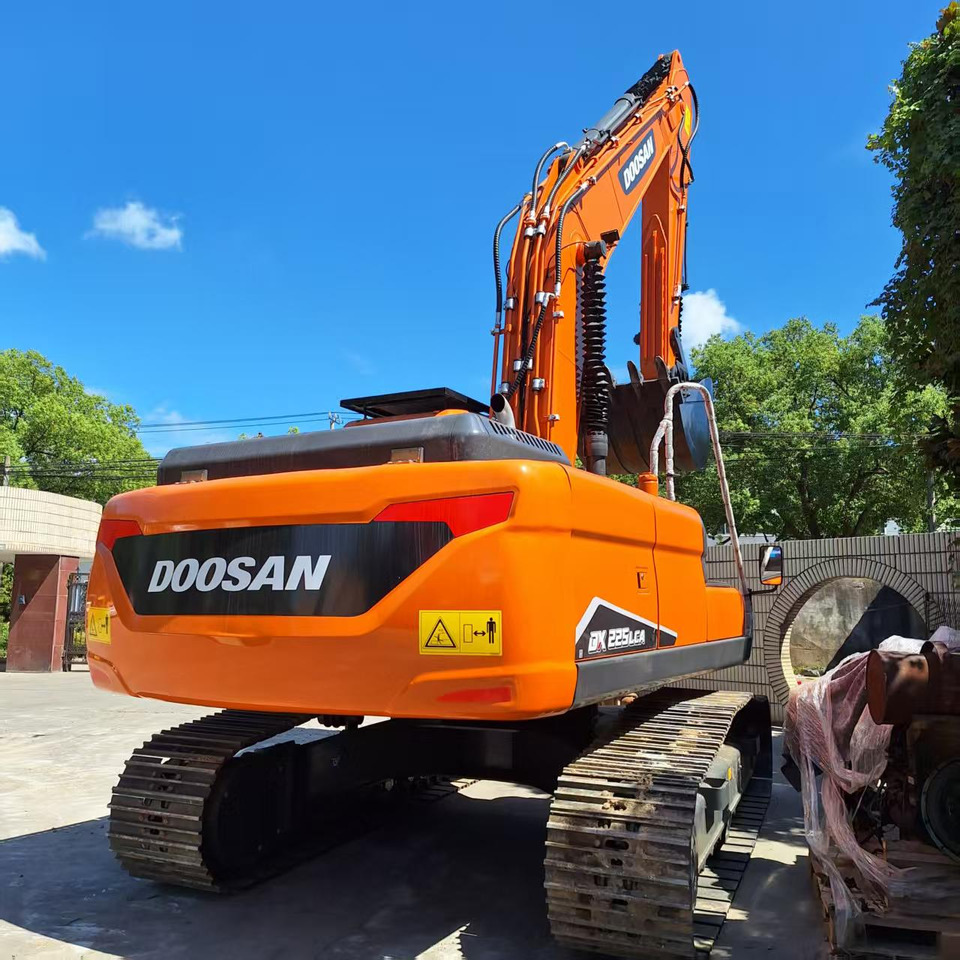 Doosan Dx225LCA Crawler Excavator - Багер гасеничар: слика 2 Doosan Dx225LCA Crawler Excavator - Багер гасеничар: слика 2