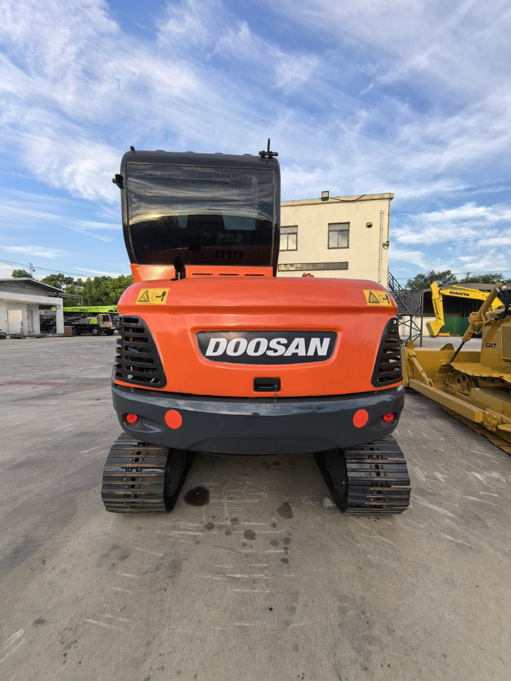 Doosan Dx60 Crawler Excavator - Багер гасеничар: слика 2 Doosan Dx60 Crawler Excavator - Багер гасеничар: слика 2