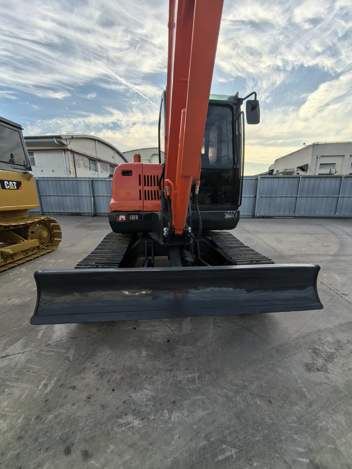 Doosan Dx60 Crawler Excavator - Багер гасеничар: слика 1 Doosan Dx60 Crawler Excavator - Багер гасеничар: слика 1