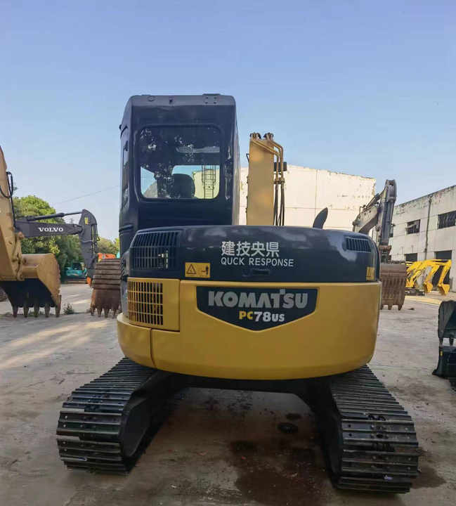 Factory Price Used Diesel Excavator Komatsu PC78US Small excavator used komatsu excavator - Багер гасеничар: слика 4 Factory Price Used Diesel Excavator Komatsu PC78US Small excavator used komatsu excavator - Багер гасеничар: слика 4