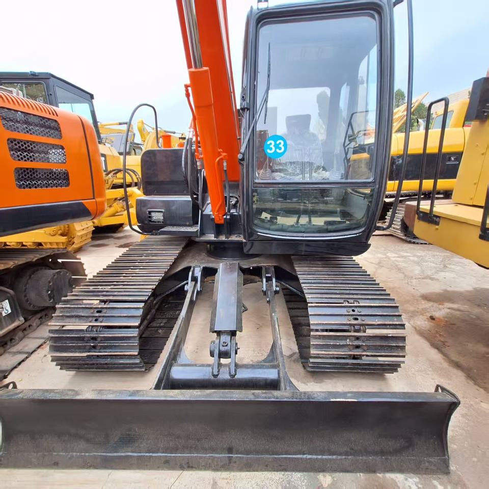 Hitachi EX60 Excavator - Багер гасеничар: слика 2 Hitachi EX60 Excavator - Багер гасеничар: слика 2