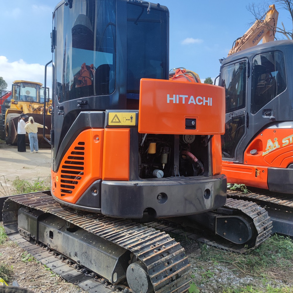 Hitachi ZX50 Excavator - Багер гасеничар: слика 2 Hitachi ZX50 Excavator - Багер гасеничар: слика 2