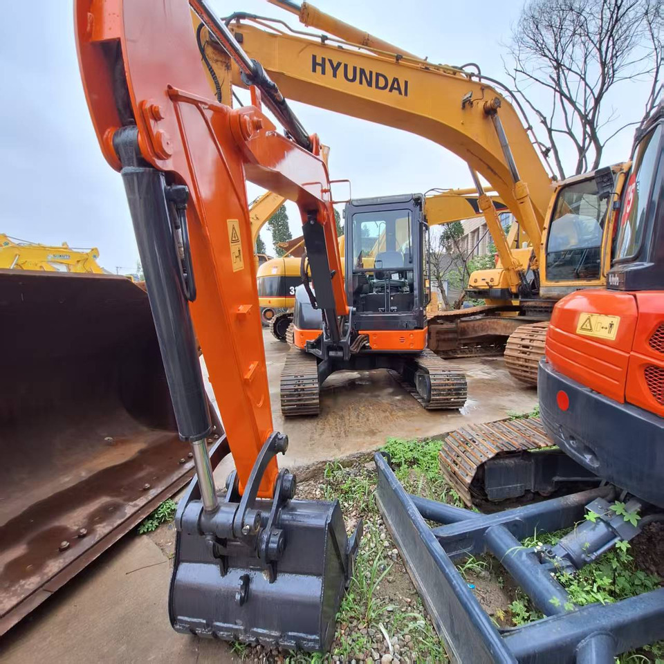 Hitachi ZX50 Excavator - Багер гасеничар: слика 4 Hitachi ZX50 Excavator - Багер гасеничар: слика 4