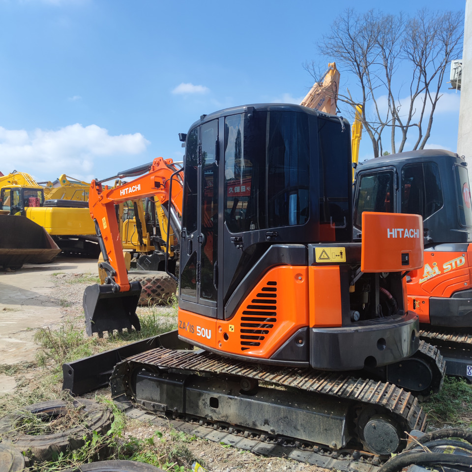 Hitachi ZX50U Excavator - Багер гасеничар: слика 1 Hitachi ZX50U Excavator - Багер гасеничар: слика 1