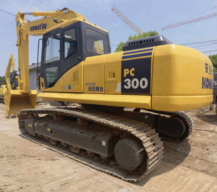 Hot Selling Japan Komatsu PC300-7 Excavators Crawler Excavator Used Pc300-7 at low Price for sale - Багер гасеничар: слика 2 Hot Selling Japan Komatsu PC300-7 Excavators Crawler Excavator Used Pc300-7 at low Price for sale - Багер гасеничар: слика 2